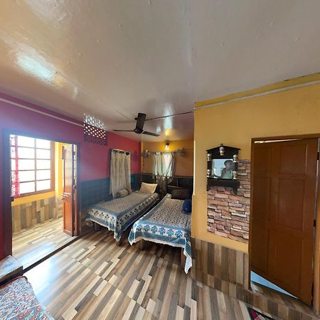 Calcutta Backpackers Homestay- For Travellers And Backpackers Екстер'єр фото
