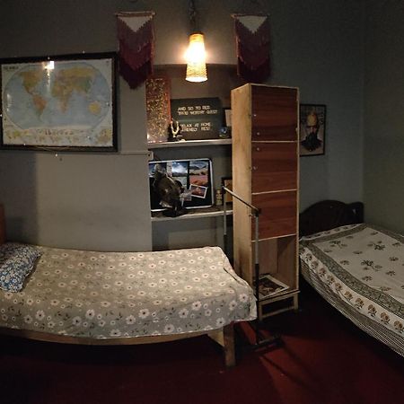 Calcutta Backpackers Homestay- For Travellers And Backpackers Екстер'єр фото